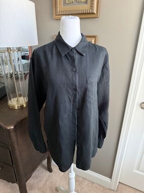 Athleta Black Button-Down Women’s Shirt